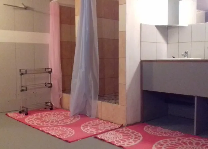 Vandrarhem Morska 42 *