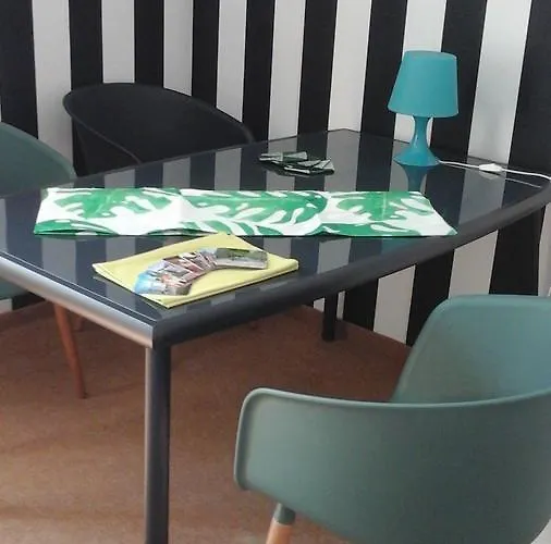 Vandrarhem Morska 42 *